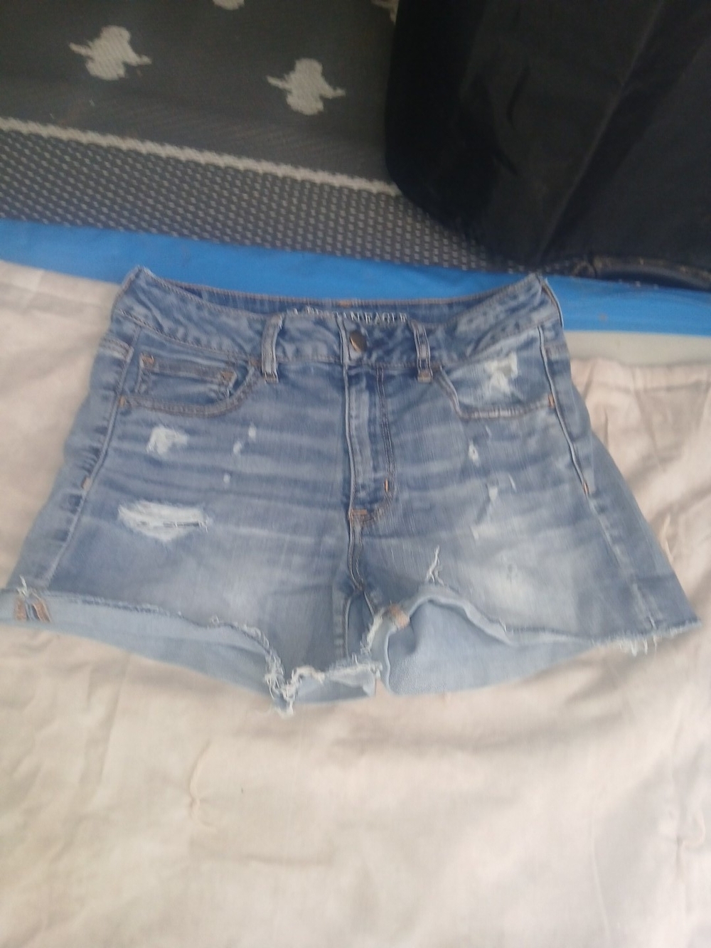 American Eagle Outfitters Light Blue Distressed Hi Rise Shortie Size 8 Shorts